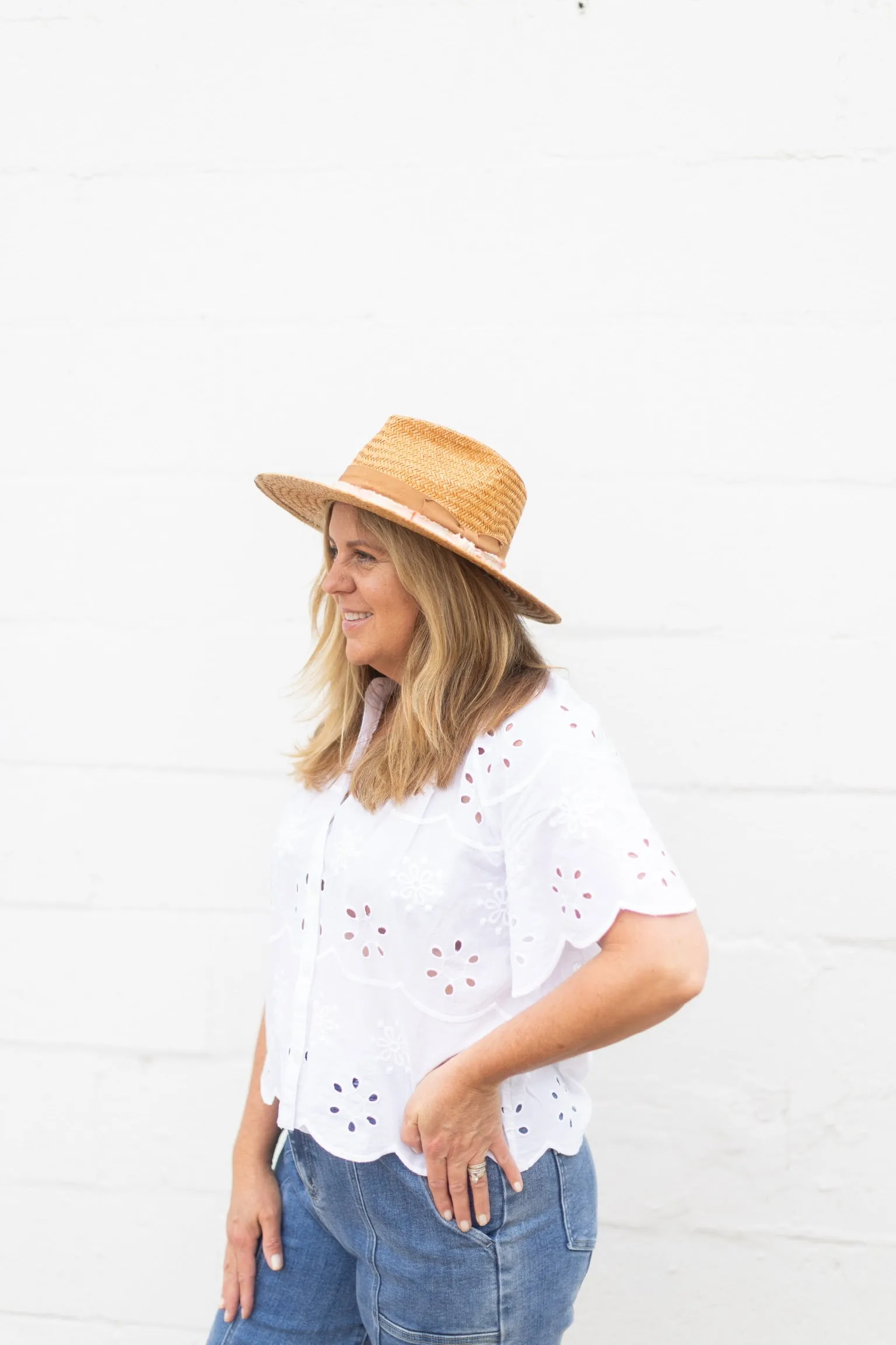 Neda Eyelet Blouce