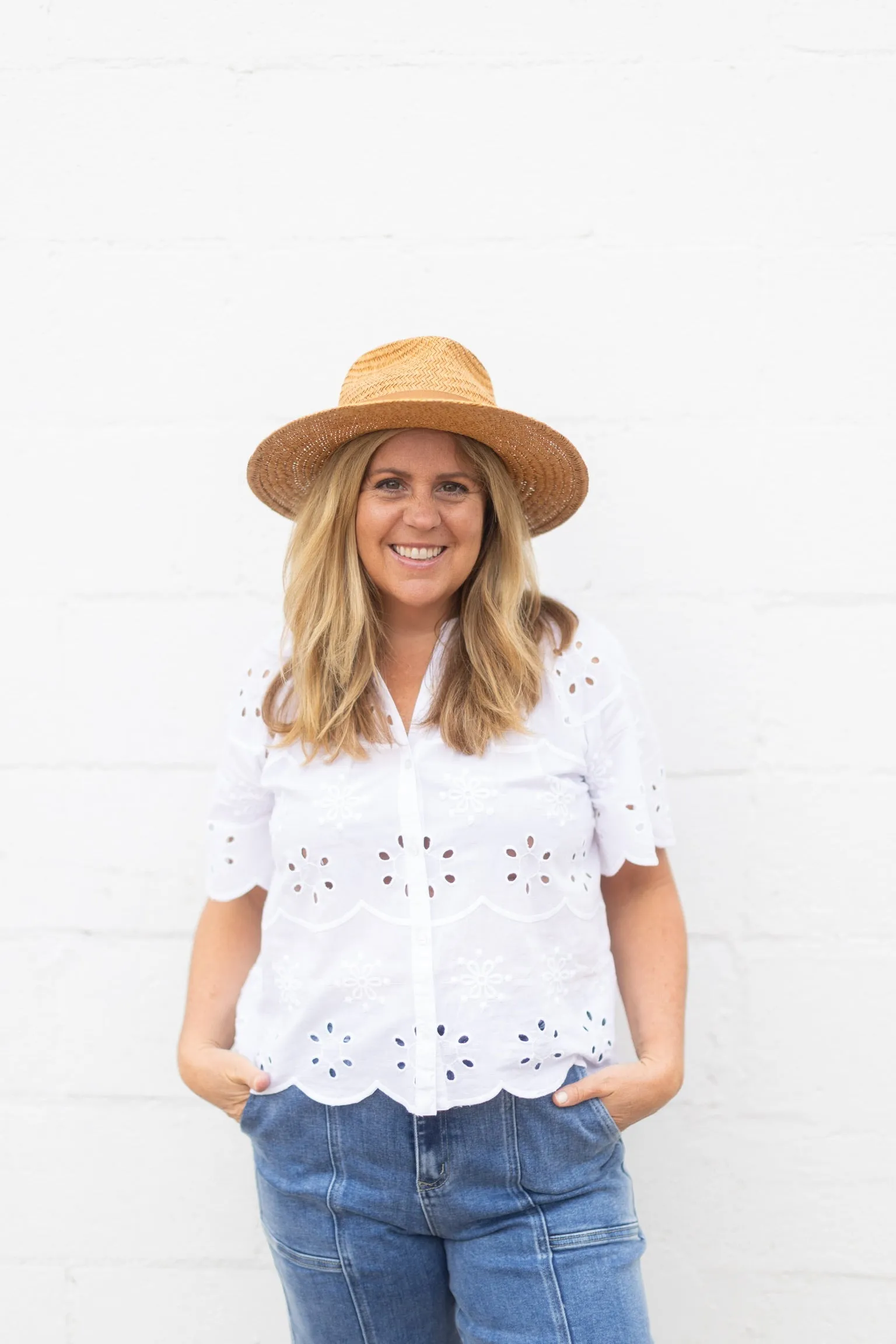 Neda Eyelet Blouce